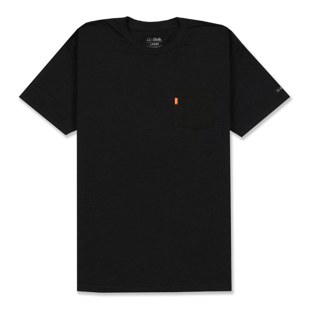 INSIGNIA POCKET T-SHIRT - BLACK